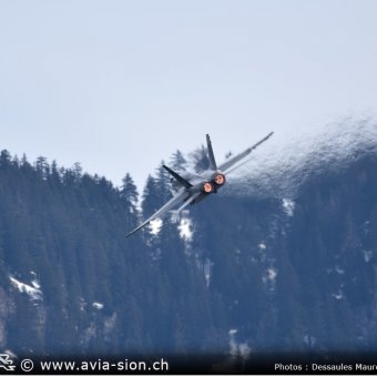 Training FA18-Morane  Bex 11.4.22 - 054