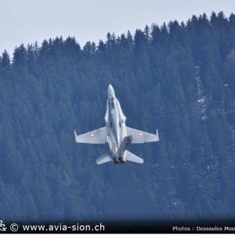 Training FA18-Morane  Bex 11.4.22 - 058