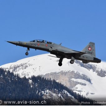 CR Mars 2016 sur FA-18 & Tiger 471