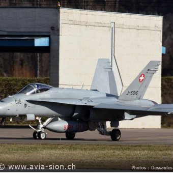CR Mars 2016 sur FA-18 & Tiger 213