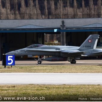 CR Mars 2016 sur FA-18 & Tiger 210
