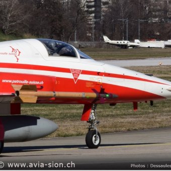 CR Mars 2016 sur FA-18 & Tiger 320