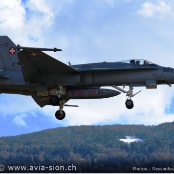CR Mars 2016 sur FA-18 & Tiger 140