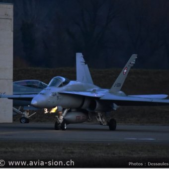 CR Mars 2016 sur FA-18 & Tiger 526