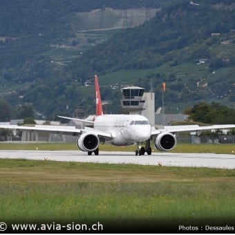 Embraer 2025 - 215