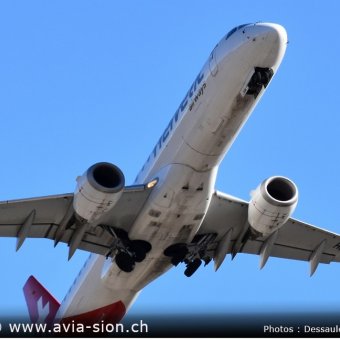 Embraer Helvetic airwais 2019 - 137