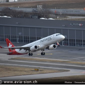 Embraer Helvetic airwais 2019 - 61