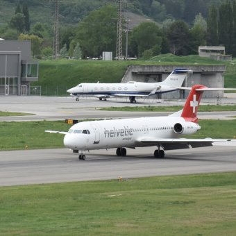 Fokker 100  Helvetic - 50