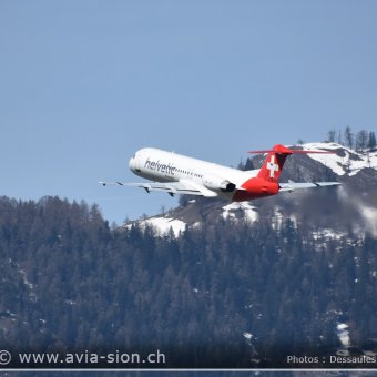 Fokker 100  Helvetic - 32