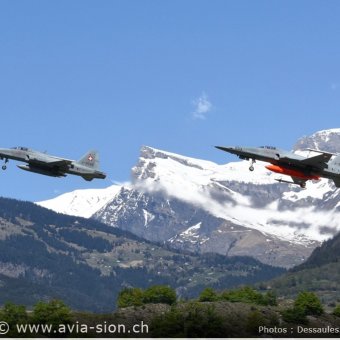 AIR FORCE 02564