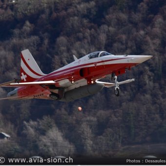 AIR FORCE 02372